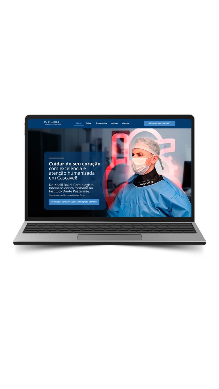 Laptop displaying a healthcare website in Portuguese with a surgeon in medical attire on the screen